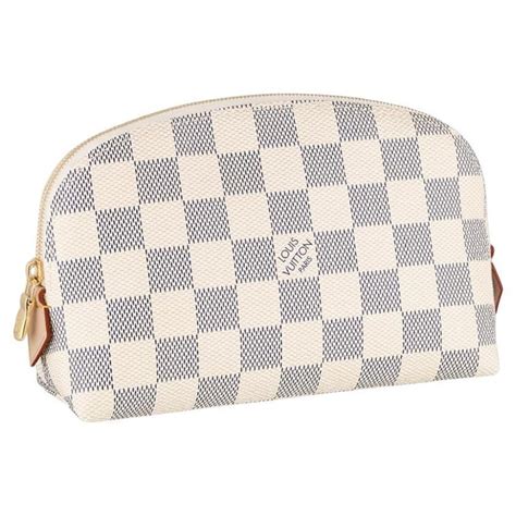 louis vuitton makeup pung|Cosmetic Pouch PM .